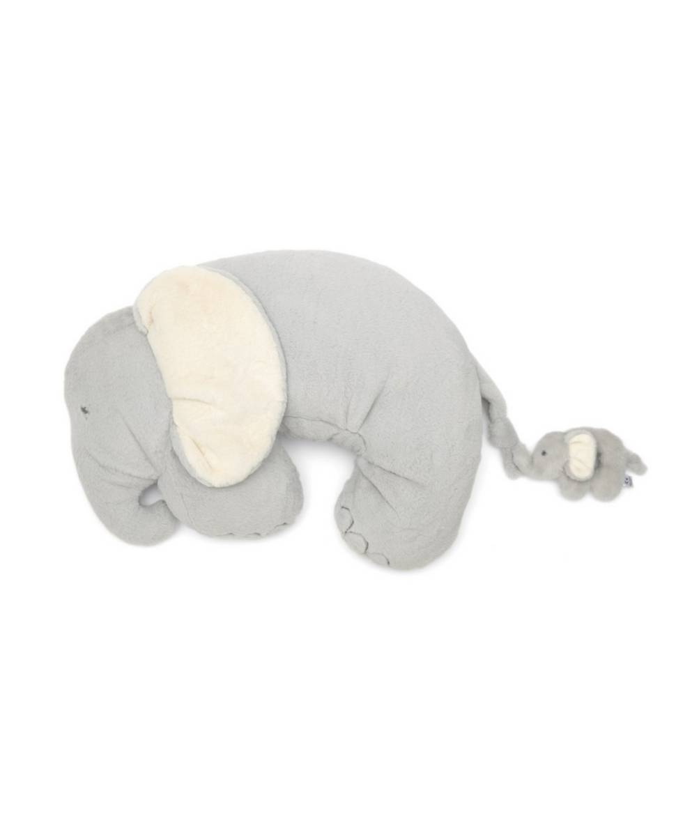 Mamas&Papas Elephant & Baby Activity Rug & Rattle. Muhkea ja superpehmoinen Elefantti vatsatyyny auttaa vauvaa harjoittelemaan mahallaan oloa. Ihan pienenkin vauvan pitäisi saada olla mahallaan päivittäin pieniä hetkiä, jotta lihakset vahvistuvat ja vauvan liikunnalliset taidot pääsevät kehittymään. Vatsatyyny on niin pehmeä, ettei se paina vauvan vatsaa, mutta auttaa vauvaa pitämään paremman asennon. Vatsatyynyn eteen kannattaa laittaa esille vauvan lempileluja, jotta pienille käsille on mieluista puuhaa ja masuaika kuluu kuin huomaamatta! Vaaleanharmaan norsun hännän jatkona on pieni ja kevyt elefanttihelistin, josta pienikin vauva saa hyvän otteen. Rauhallinen, vaaleansävyinen värimaailma tekee tästä vatsatyynystä myös moneen sisustukseen kauniisti sopivan!