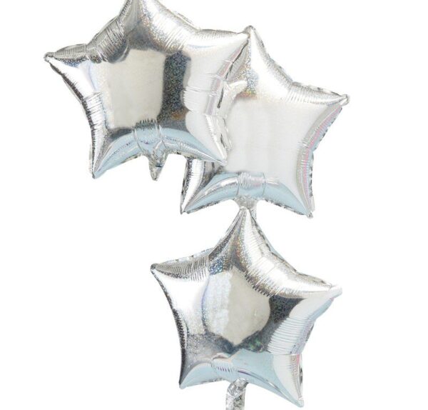 Ginger Ray hopeiset tähti-ilmapallot Holographic StarTähdenmuotoiset kimmeltävänä hohtavat ilmapallot ovat kaunis valinta juhlien koristeluun! Voit yhdistää pallot pom pom -koristeisiin tai juhlavaan viiriin, näin saat juhlatilan koristeltua tyylikkäästi ja helposti!