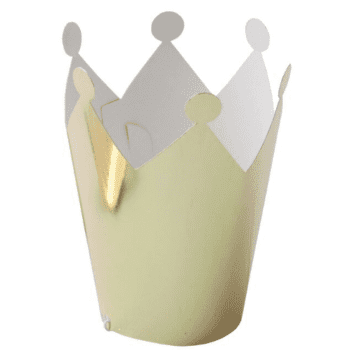 Ginger Ray Party Crown setti, kultaiset kruunut Upeassa kultaisessa Party Crown setissä on 5 pientä kruunua, joissa on joustavat kuminauhat. Nämä kruunut ovat ihana lisä prinsessajuhliin ja ilahduttavat etenkin pientä juhlaväkeä!