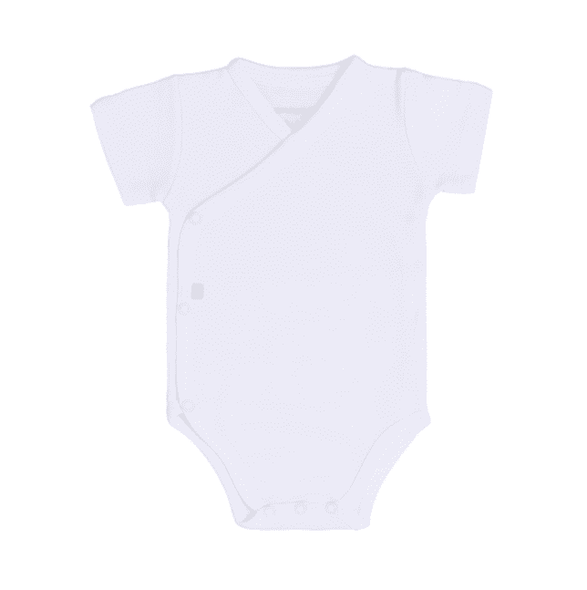Baby’s Only Pure white kietaisubody, valkoinen Kietaisumallinen body on helpompi pukea vauvalle, kun mitään ei tarvitse vetää vauvan pään ja vielä heikon niskan yli, eikä käsiä tarvitse taivutella hihoihin. Jos vauvalle sattuu vaippavahinko, on kietaisumallinen body myöskin näppärämpi ja siistimpi riisua vauvan päältä. Näistä syistä ihan pienille vauvoille valitaan usein juuri kietaisubody. Baby’s Onlyn lyhythihainen luomupuuvillabody on yksinkertaisen tyylikäs ja mukava päällä!