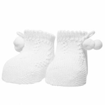 Kauniisti kuvioidut valkoiset vastasyntyneen Jacquard pom pom sukat Pehmeät ja suloiset sukat pitävät pienet varpaat lämpöisenä ja ovat mukavat jalassa! Kangas on kauniisti kuvioitua ja edessä on kaksi pientä pom pom palloa!