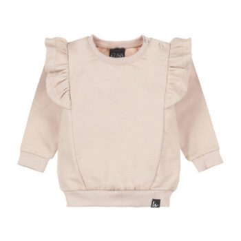 Babystyling Ruffle Sweater kaunis vauvan paita, sävy Soft Beige Tyylikkäässä paidassa on kauniit röyhelöyksityiskohat. Pääntiessä on kaksi nepparia, jotta paita on helppo pukea päälle. Hihansuissa on resorit, jotka antavat paidalle lisää käyttöikää.