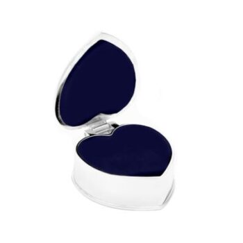 PikkuVanilja hopeoitu sydän korurasia lahjapakkauksessa