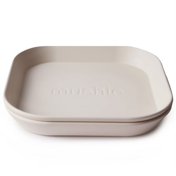 Mushien vaaleanbeige ruokailu lautanen lapselle