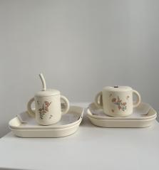 Käytännöllinen materiaali!