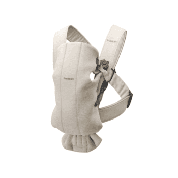 Baby Carrier Mini -kantoreppu on täydellinen ensikantoreppu vastasyntyneelle. Sävyssä vaalea beige.