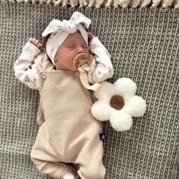 Kaunis ja tyttömäinen!