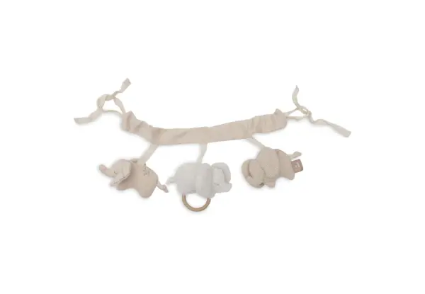 Suloiset eläinhahmot viihdyttävät vauvaa!