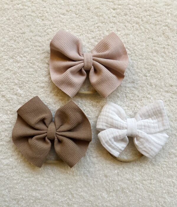 Yhteensopivat 3 rusettipantaa settinä!