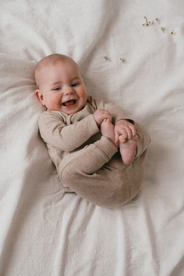 Pehmeät ja käytännölliset housut vauvalle!