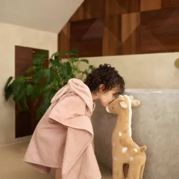 Käytännöllinen ja suloinen pyyhe lapselle!