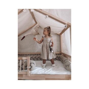 Kaunis ja tyttömäinen mekko!