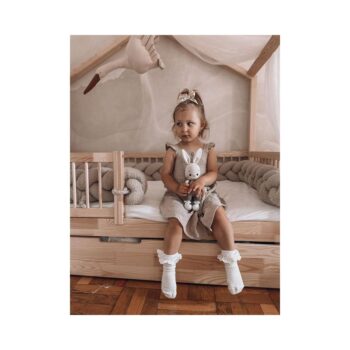 Kaunis ja tyttömäinen mekko!