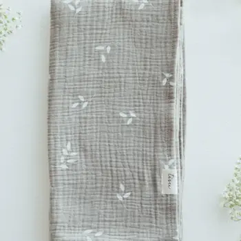 TISU vauvan harsoviltti, Beige Leaves